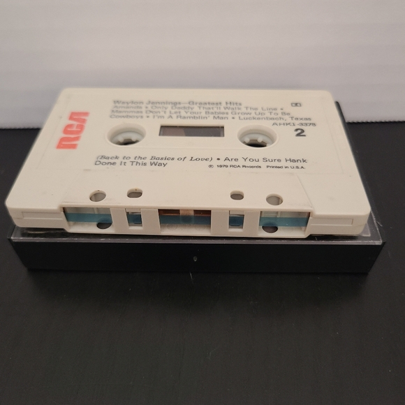 Waylon Jennings Cassette - Picture 4 of 4